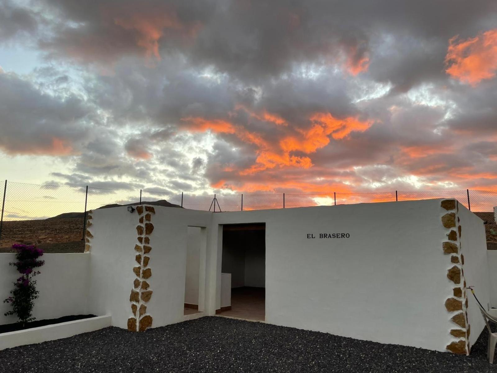 Apartamentos Violante Tuineje エクステリア 写真